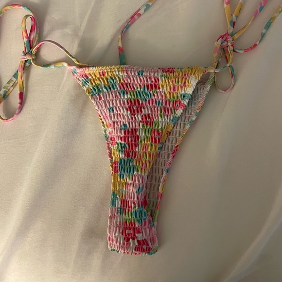 SHIEN Floral Bikini - Picture 2 of 6